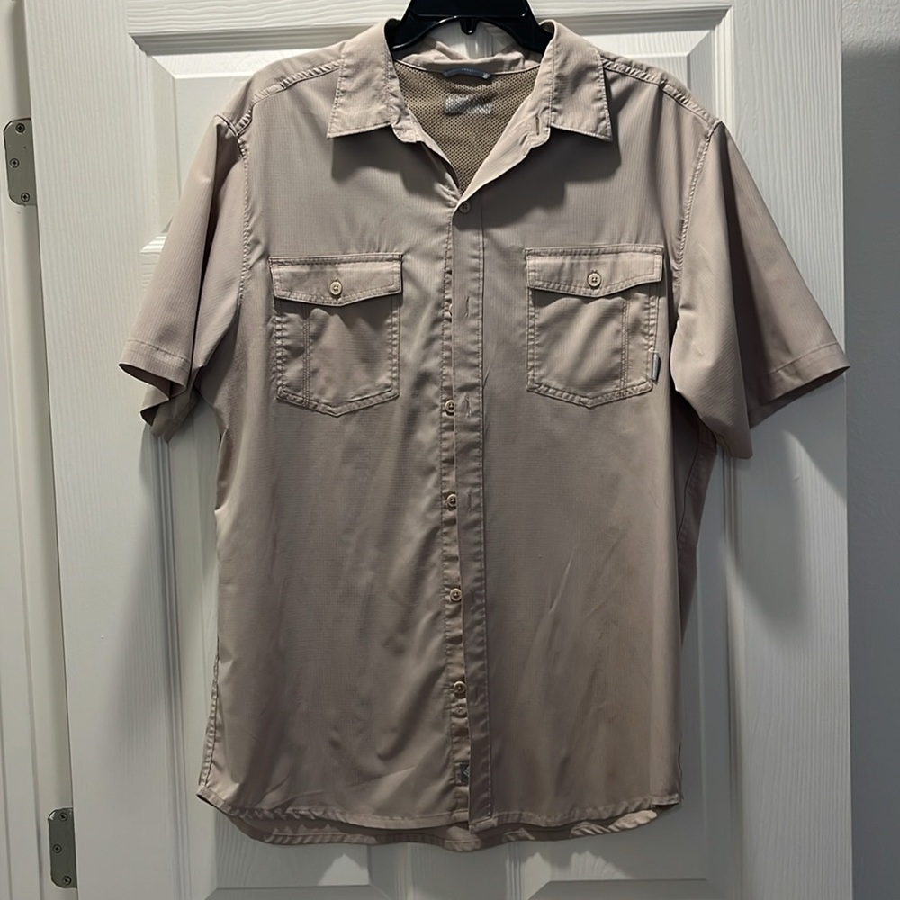 Columbia Omni wick button up shirt